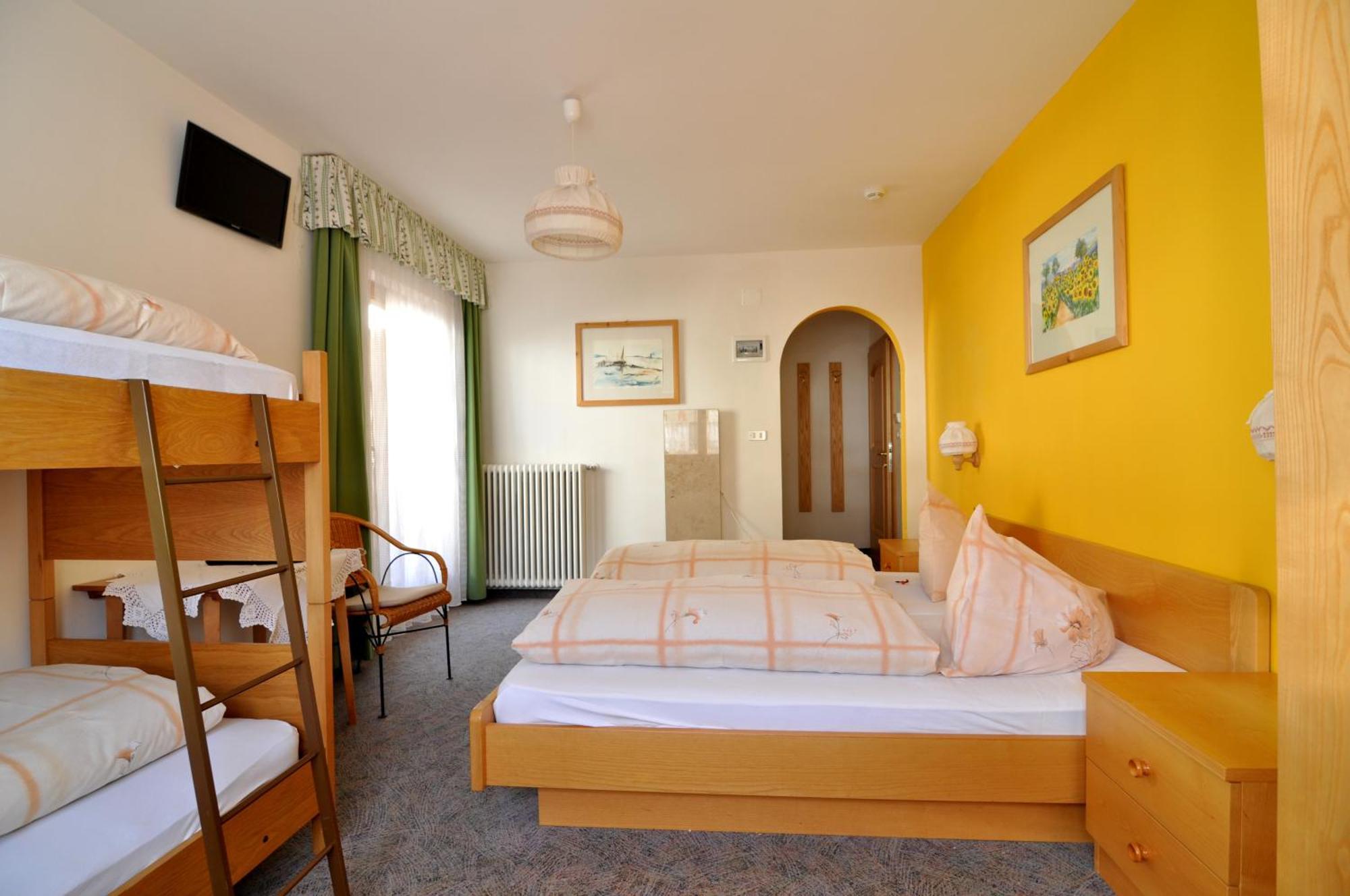 Hotel Traube - Stelvio Exterior photo